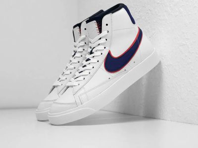 Лот: 18945732. Фото: 1. Кроссовки Nike Blazer Mid 77. Кеды, кроссовки, слипоны