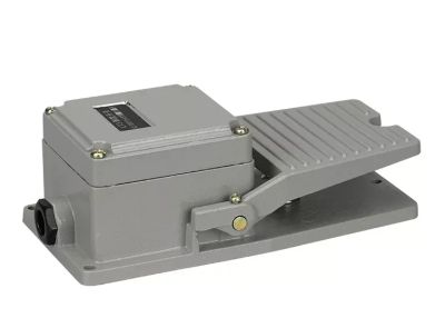Лот: 17511085. Фото: 1. Кнопка-педаль LT3, 220V, 15A. Промышленное