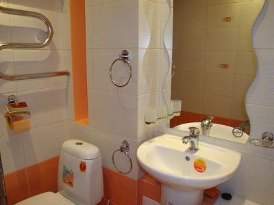Лот: 3942368. Фото: 1. Продам 2-х комнатную Академгородок... Квартиры, студии