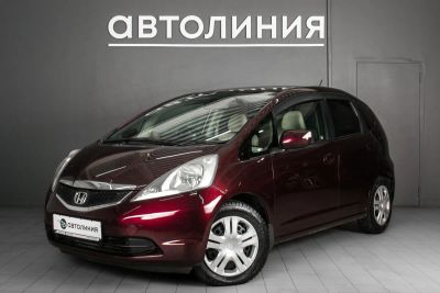 Лот: 21768702. Фото: 1. Honda Fit, II 1.5 AT (120 л.с... Автомобили