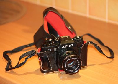 Лот: 3403961. Фото: 1. Зенит 122 body с фирменным чехлом... Плёночные зеркальные