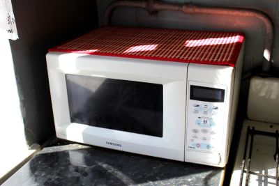 Лот: 5880880. Фото: 1. Микроволновка срочно!. Микроволновки, мини-печи