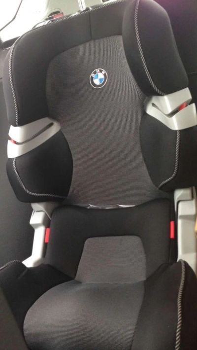 Лот: 3143331. Фото: 1. Детское автокресло BMW. Детские автокресла