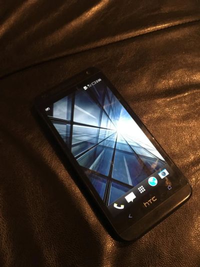 Лот: 11280667. Фото: 1. Смартфон HTC Desire 601 в отличном... Смартфоны