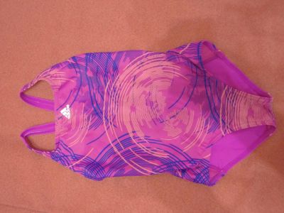 Лот: 10340659. Фото: 1. купальник Adidas. Купальники, плавки, шорты для плавания