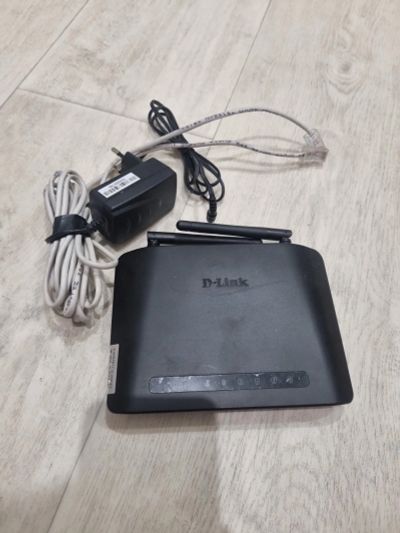 Лот: 21324999. Фото: 1. Wi-Fi роутер D-link DIR-615. Маршрутизаторы (роутеры)