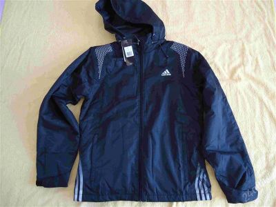 Лот: 1030766. Фото: 1. ветровка Adidas. Другое (спортивная одежда)