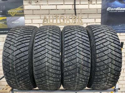 Лот: 18406735. Фото: 1. Зимние шины R17 285/65 Goodyear... Шины