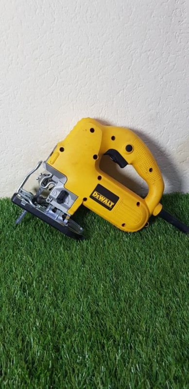 Лот: 17579500. Фото: 1. Электролобзик dewalt DW341 550... Электроинструмент