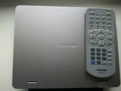 Лот: 11132055. Фото: 1. Портативный ДВД плеер "Toshiba... DVD, Blu-Ray плееры