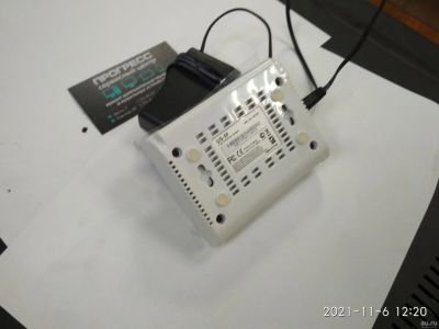 Лот: 18265724. Фото: 1. Коммутатор Upvel US-5F Fast Ethernet... Коммутаторы