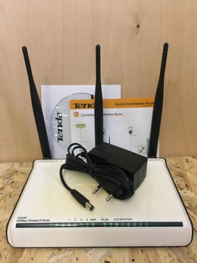 Лот: 17077915. Фото: 1. Роутер Tenda W303R, 2.4G, 300Mbps. Маршрутизаторы (роутеры)