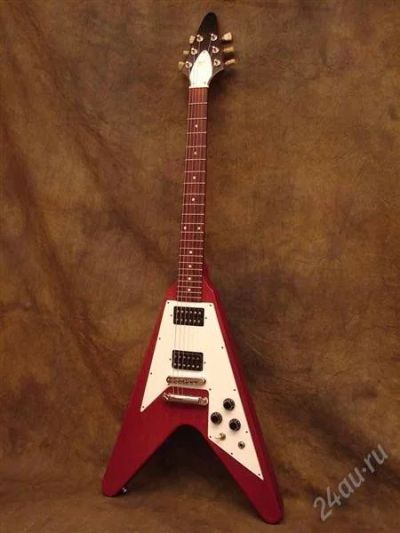 Лот: 1677235. Фото: 1. Gibson Flying V faded. Гитары
