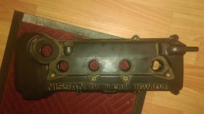 Лот: 10984773. Фото: 1. Клапанная крышка QG15DE Nissan... Двигатель и элементы двигателя