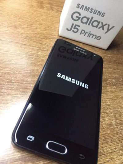 Лот: 10510740. Фото: 1. Смартфон Samsung Galaxy J5 2016. Смартфоны