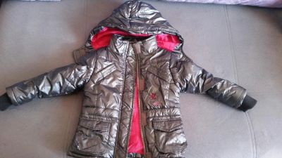 Лот: 6133495. Фото: 1. продам куртку осеннюю на девочку. Верхняя одежда