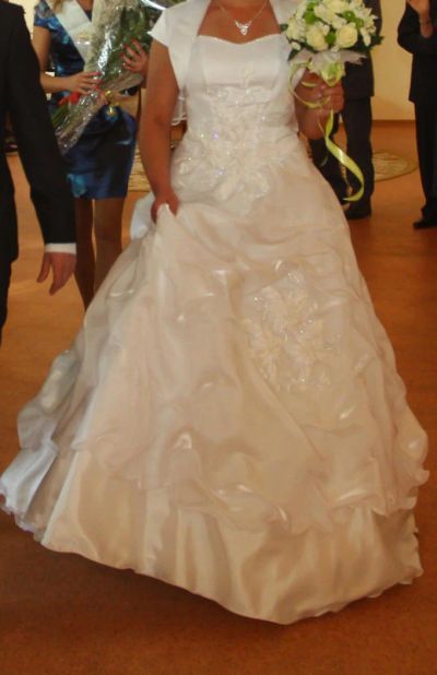 Лот: 3483476. Фото: 1. Очень красивое свадебное платье... Свадебные платья