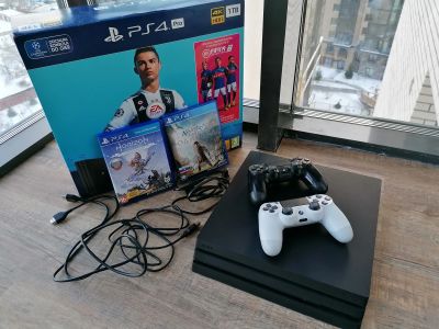 Лот: 18401361. Фото: 1. PlayStation 4 pro 7216B. Игры для консолей