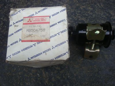 Лот: 4590397. Фото: 1. Фильтр топливный оригинал MB504758... Расходные материалы