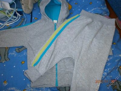 Лот: 2058596. Фото: 1. спортивный костюм. Спортивная одежда