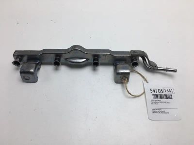 Лот: 20397100. Фото: 1. Рейка топливная Mazda Demio 2010... Топливная система