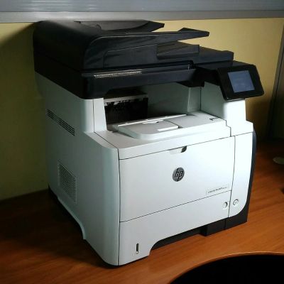 Лот: 11662271. Фото: 1. Мфу лазерное HP LaserJet Pro MFP... МФУ и копировальные аппараты