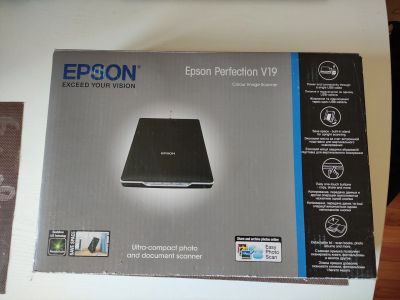 Лот: 19015014. Фото: 1. Сканер Epson Perfection V19 2... МФУ и копировальные аппараты
