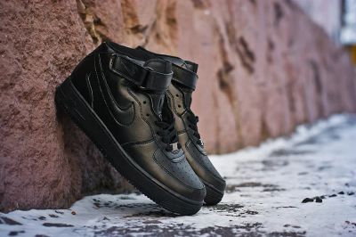 Лот: 10498451. Фото: 1. Nike Air Force 1 BT. Кеды, кроссовки, слипоны