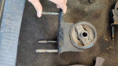 Лот: 15162310. Фото: 1. Подушка двигателя передняя camry... Двигатель и элементы двигателя