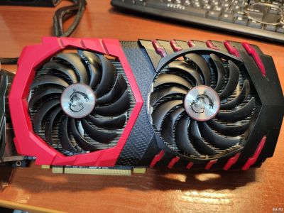 Лот: 17276452. Фото: 1. видеокарта rx 570 4 gb. Видеокарты