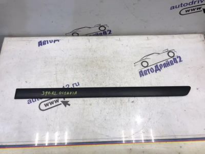Лот: 21708756. Фото: 1. молдинг двери Skoda Octavia 1Z3. Кузов