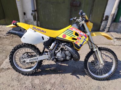 Лот: 19021100. Фото: 1. Suzuki RMX 250 S. Мотоциклы