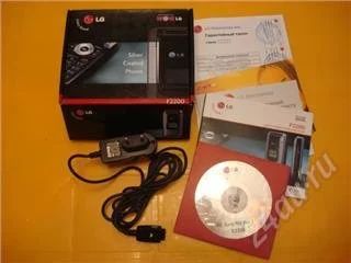 Лот: 87008. Фото: 1. Комплект от LG F2200. Кнопочные мобильные телефоны