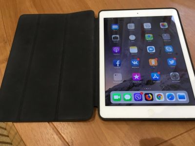 Лот: 10638764. Фото: 1. Apple iPad Air 32GB Wi-Fi & Cellular... Планшеты