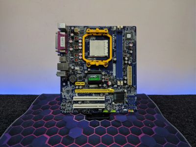 Лот: 25395790. Фото: 1. Мат. плата Foxconn A6GMV/AM3/AMD... Материнские платы