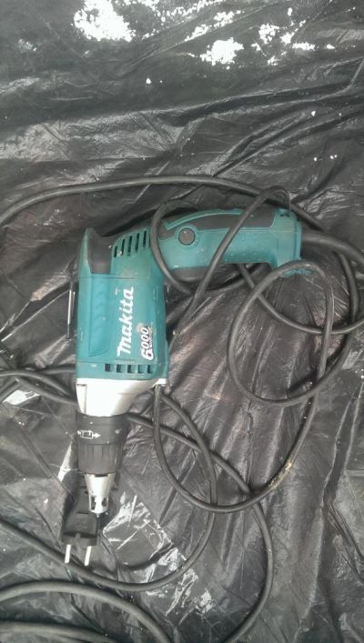 Лот: 4020716. Фото: 1. шуруповерт Makita 6000 сетевой... Электроинструмент