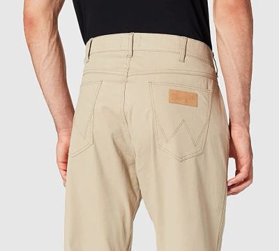 Лот: 17696714. Фото: 1. Джинсы мужские Wrangler Greensboro... Брюки, джинсы, шорты