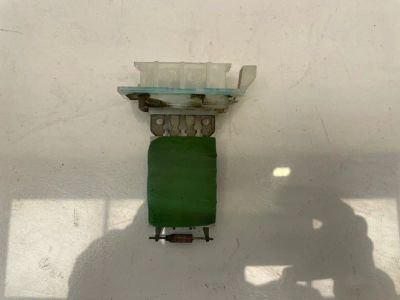 Лот: 21702485. Фото: 1. реостат печки Nissan Terrano D10. Двигатель и элементы двигателя