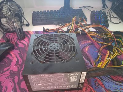 Лот: 18067467. Фото: 1. Блок питания Masterwatt 700 lite. Корпуса, блоки питания