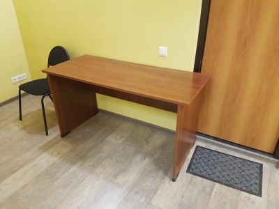 Лот: 9437748. Фото: 1. стол состояние нового. Компьютерные и письменные столы