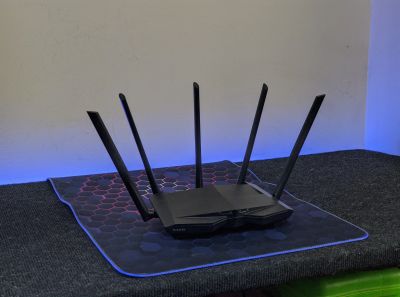 Лот: 25090300. Фото: 1. Wi-Fi роутер маршрутизатор Tenda... Маршрутизаторы (роутеры)