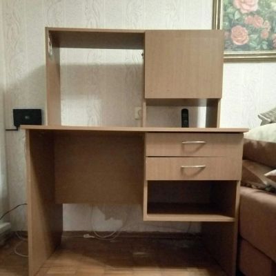 Лот: 17503295. Фото: 1. Стол компьютерный. Компьютерные и письменные столы