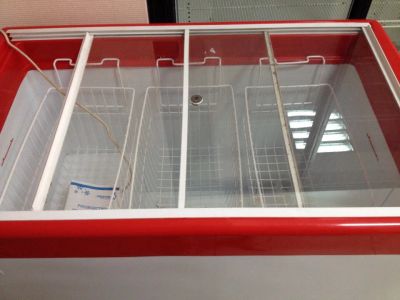 Лот: 7985382. Фото: 1. Морозильный ларь Frostor на три... Холодильное
