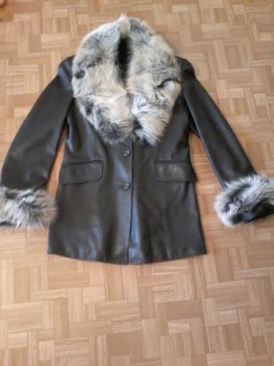 Лот: 8293563. Фото: 1. Продам куртку. Верхняя одежда