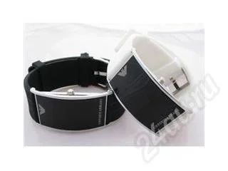 Лот: 580943. Фото: 1. Светодиодные часы Armani. Красноярск