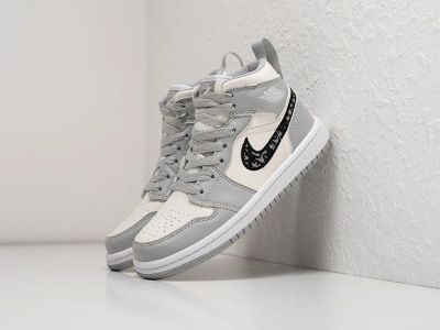 Лот: 18973595. Фото: 1. Кроссовки Dior x Nike Air Jordan... Кеды, кроссовки