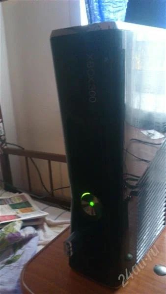 Лот: 2163458. Фото: 1. xbox 360 slim 250Гб,прошит freeboot... Игровые приставки, консоли