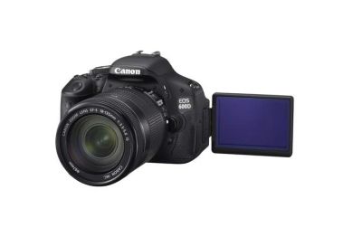 Лот: 4149148. Фото: 1. Canon EOS-600D Kit 18-135mm. Цифровые зеркальные