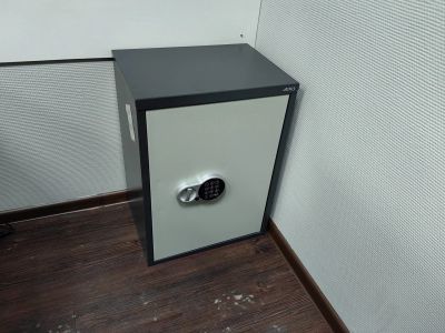 Лот: 25030873. Фото: 1. Сейф для документов AIKO SL-65T... Сейфы, металлические шкафы