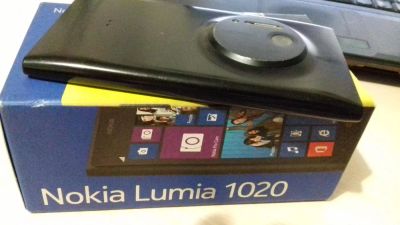 Лот: 8091351. Фото: 1. Nokia Lumia 1020. Кнопочные мобильные телефоны